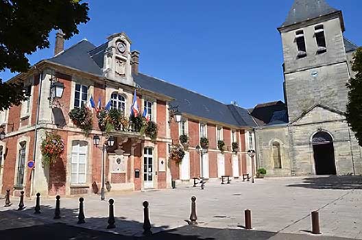 Site of the exhibition of American portrait photographs in Lagny-sur-Marne